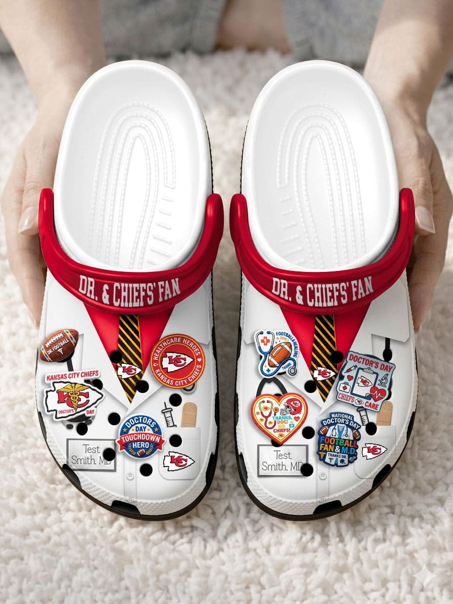 KCC PREMIUM NFL NATIONAL DOCTOR'S DAY CLOGS WITH 8 CHARMS DDT  CTND