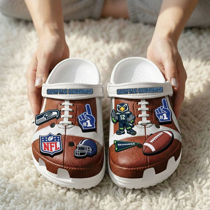 PREMIUM NFL X SEA CLOGS WITH CHARMS NDT NHM